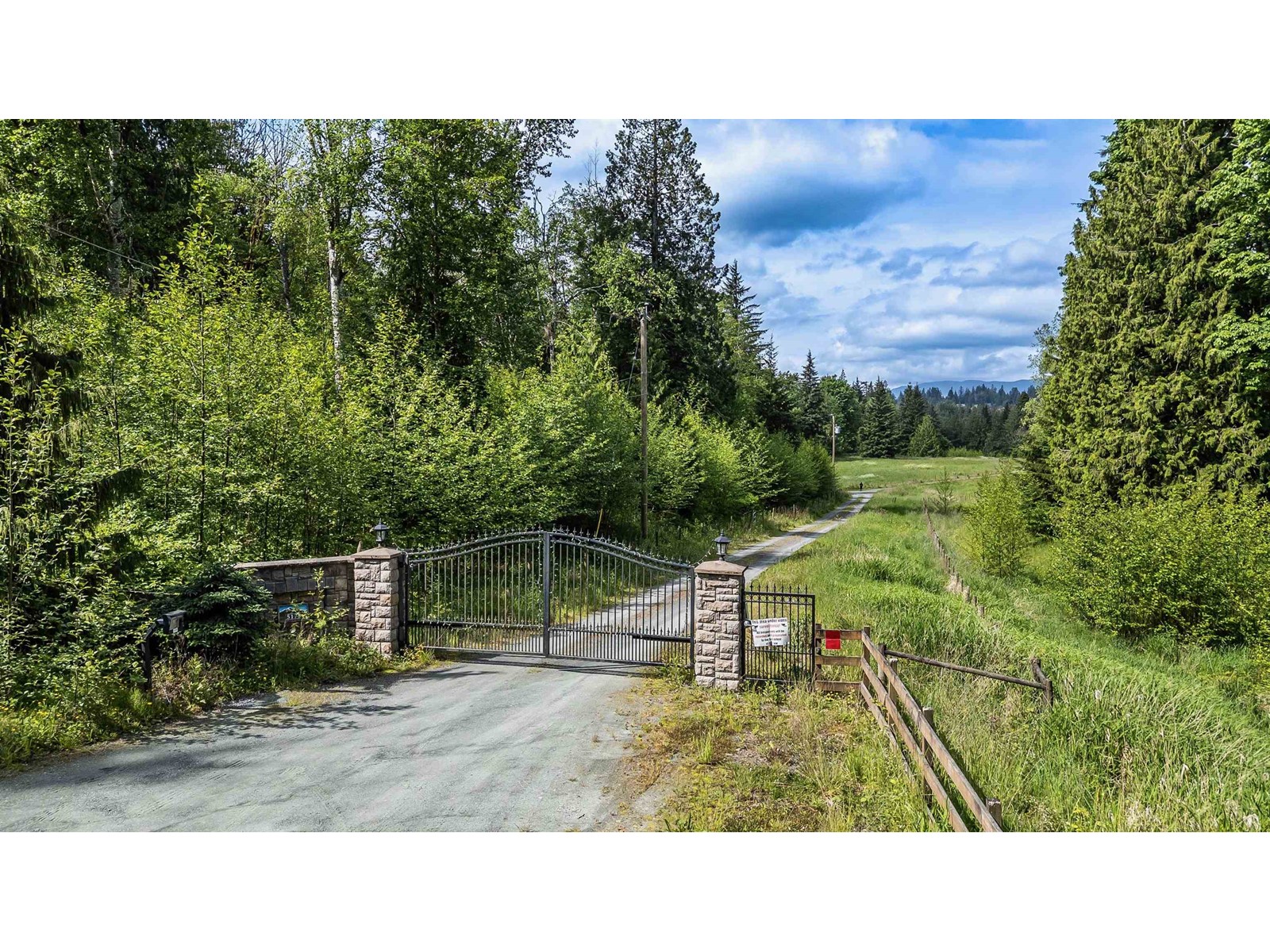 5175 FARNHAM ROAD, Ryder Lake, Chilliwack