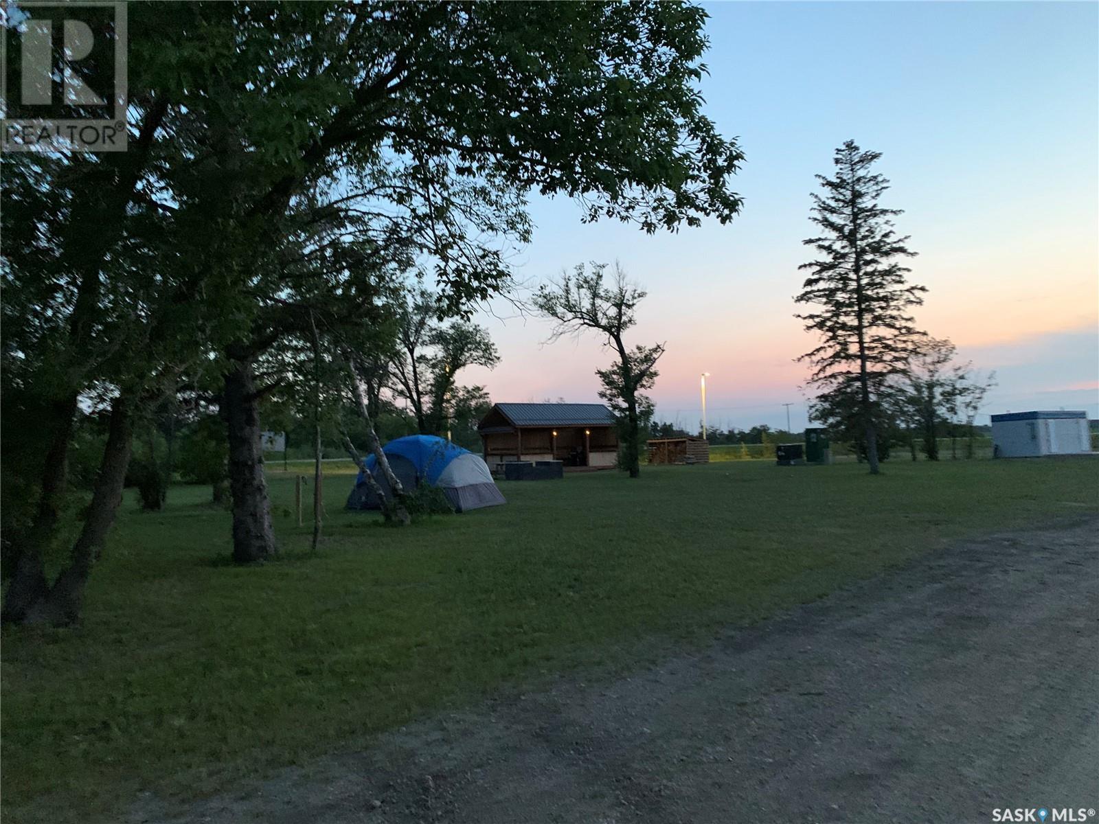 Photo 30 of 313 Railway Avenue, Theodore SK