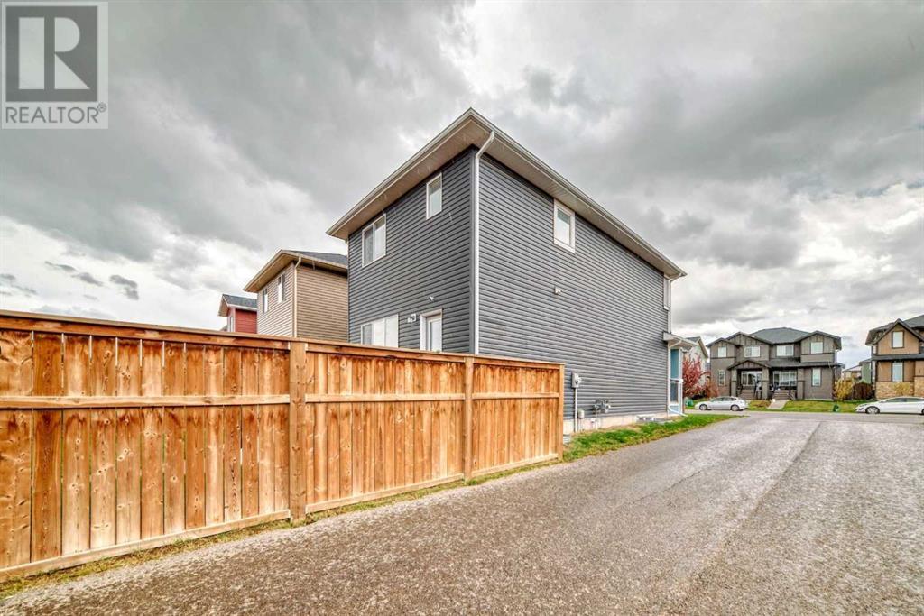 168 Fireside Drive, Cochrane, Alberta