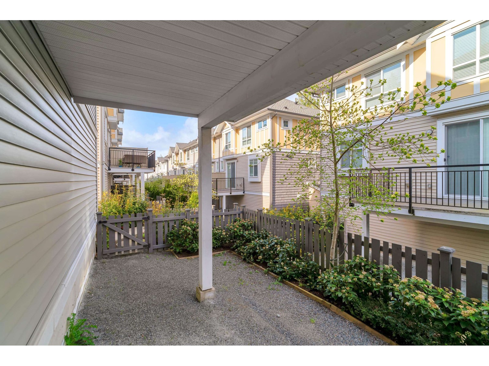 97 9688 162A STREET, Surrey real estate listing R3007901