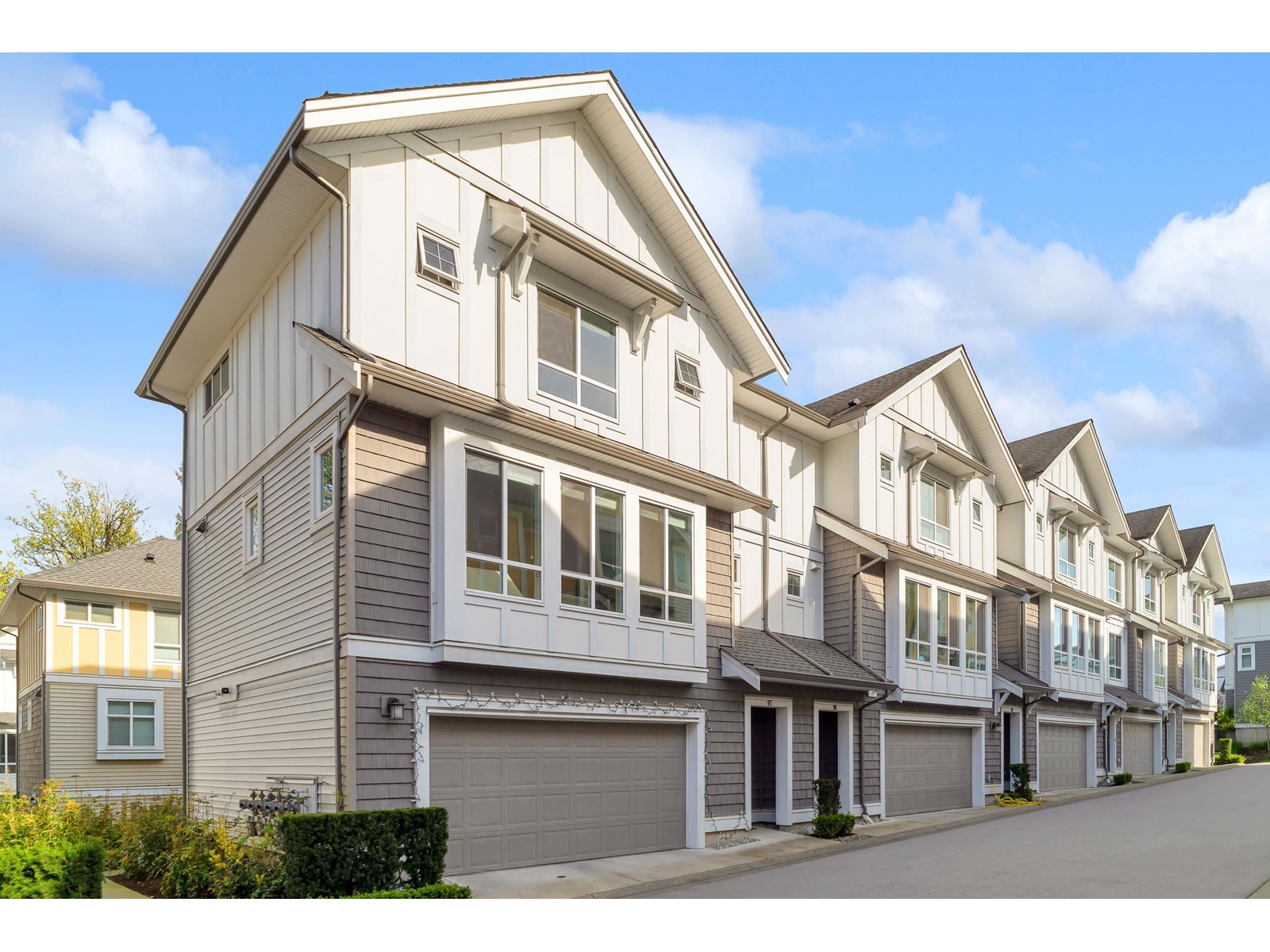 97 9688 162A STREET, Surrey real estate listing R3007901