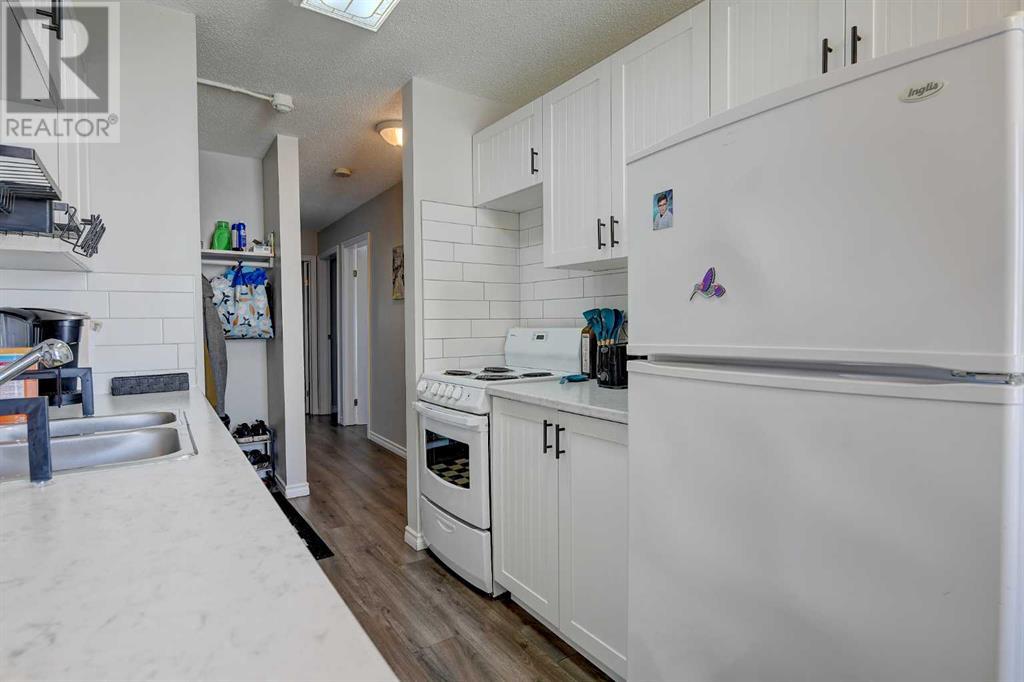 Photo 8 of 10204 106 Avenue, Grande Prairie AB