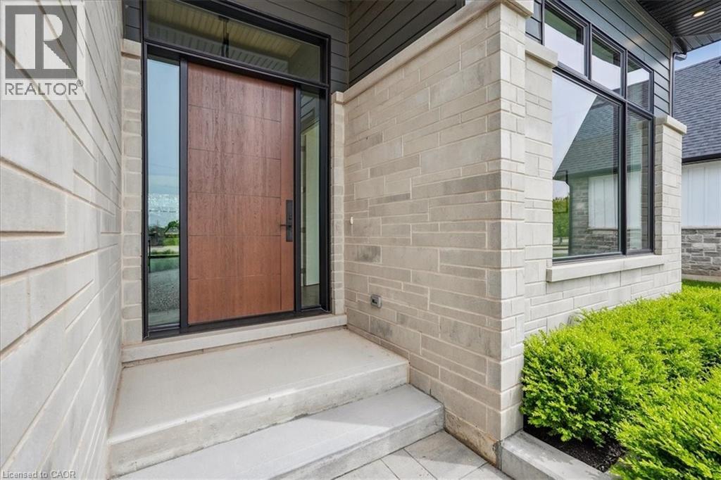 Photo 14 of 1613 G Lookout Street, Pelham ON