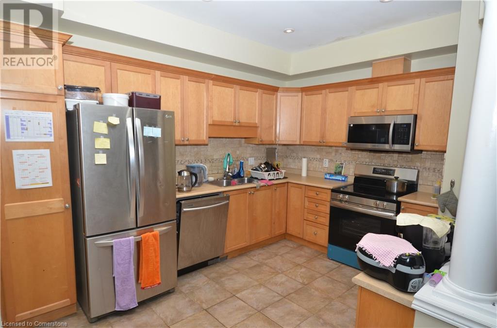Photo 9 of 524 Stonehenge Drive, Ancaster ON