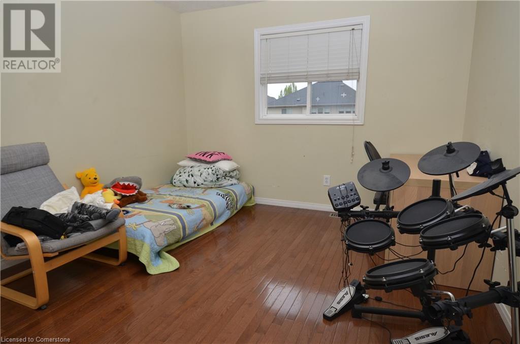 Photo 7 of 524 Stonehenge Drive, Ancaster ON