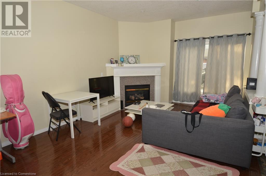 Photo 5 of 524 Stonehenge Drive, Ancaster ON