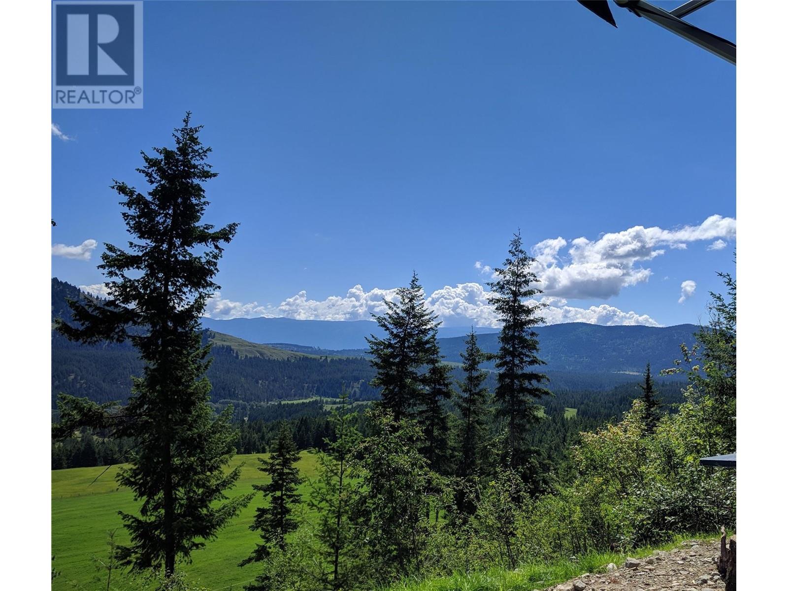 2880 Yankee Flats Road, Salmon Arm