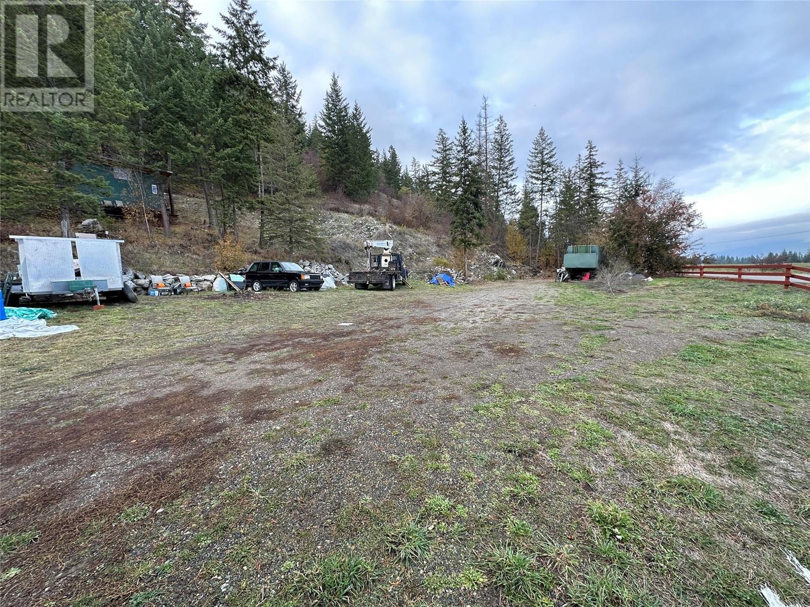  2880 Yankee Flats Road, Salmon Arm