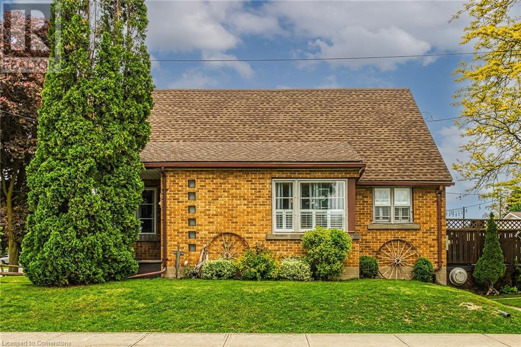 Photo 12 of 14 Sherring Street N, Hagersville ON