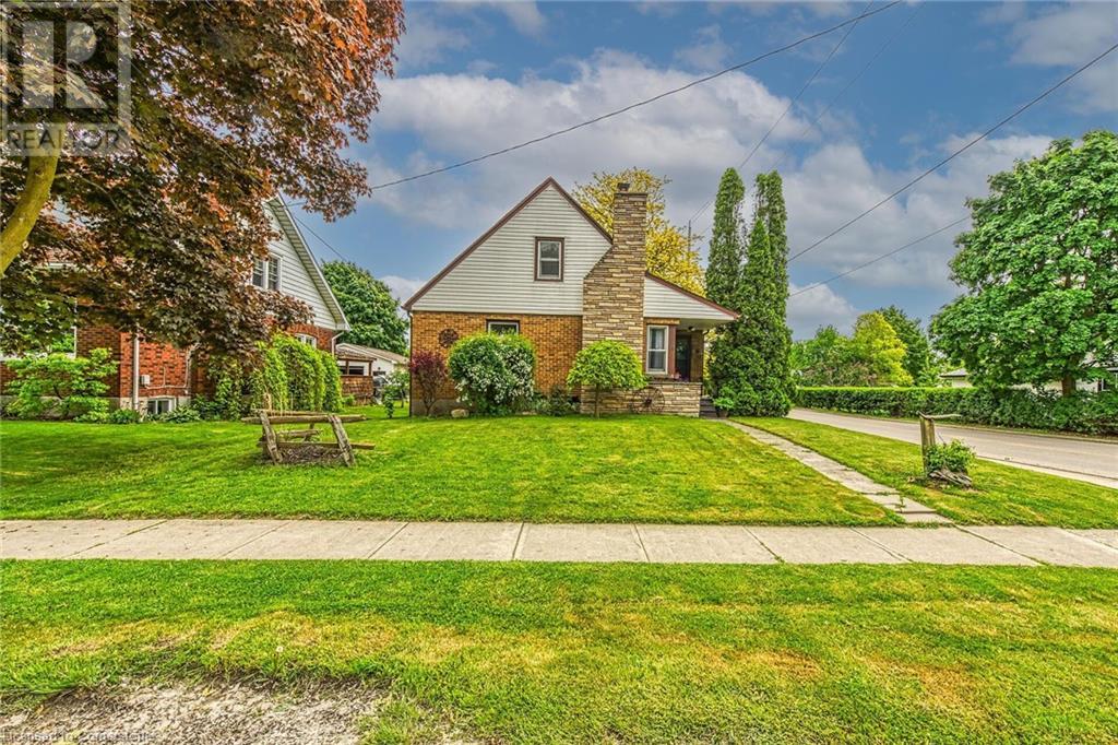 Photo 29 of 14 Sherring Street N, Hagersville ON