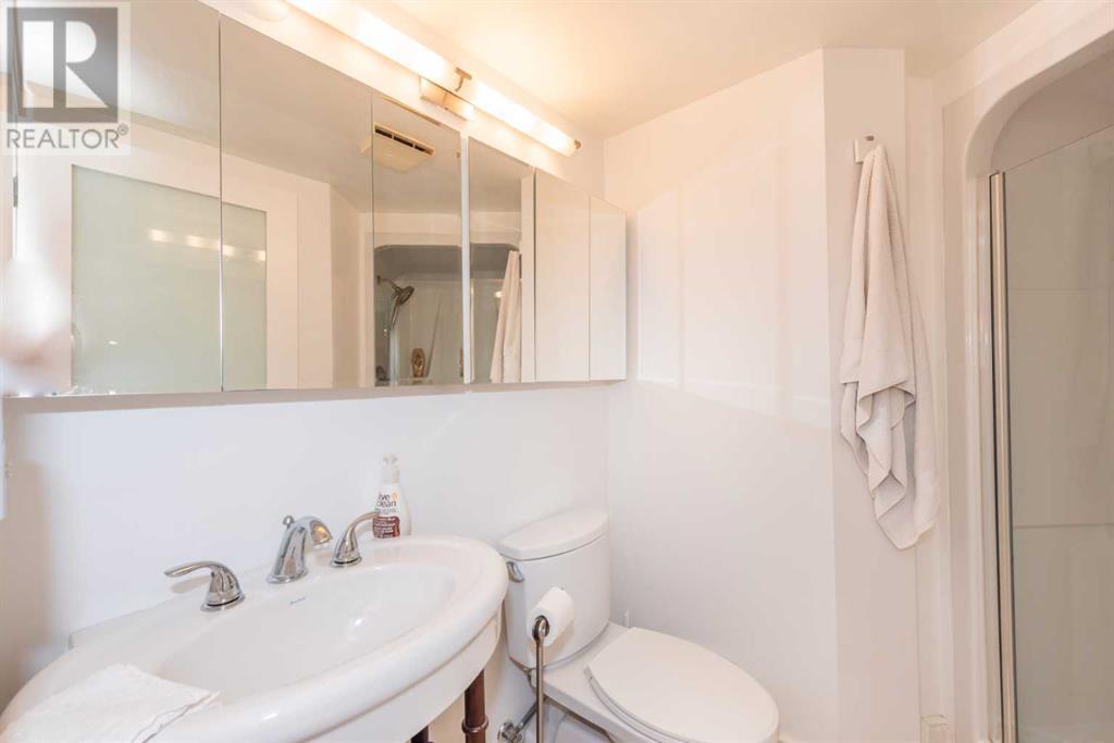 Single Family House for Sale in   Eau Claire Avenue SW Eau Claire Calgary 