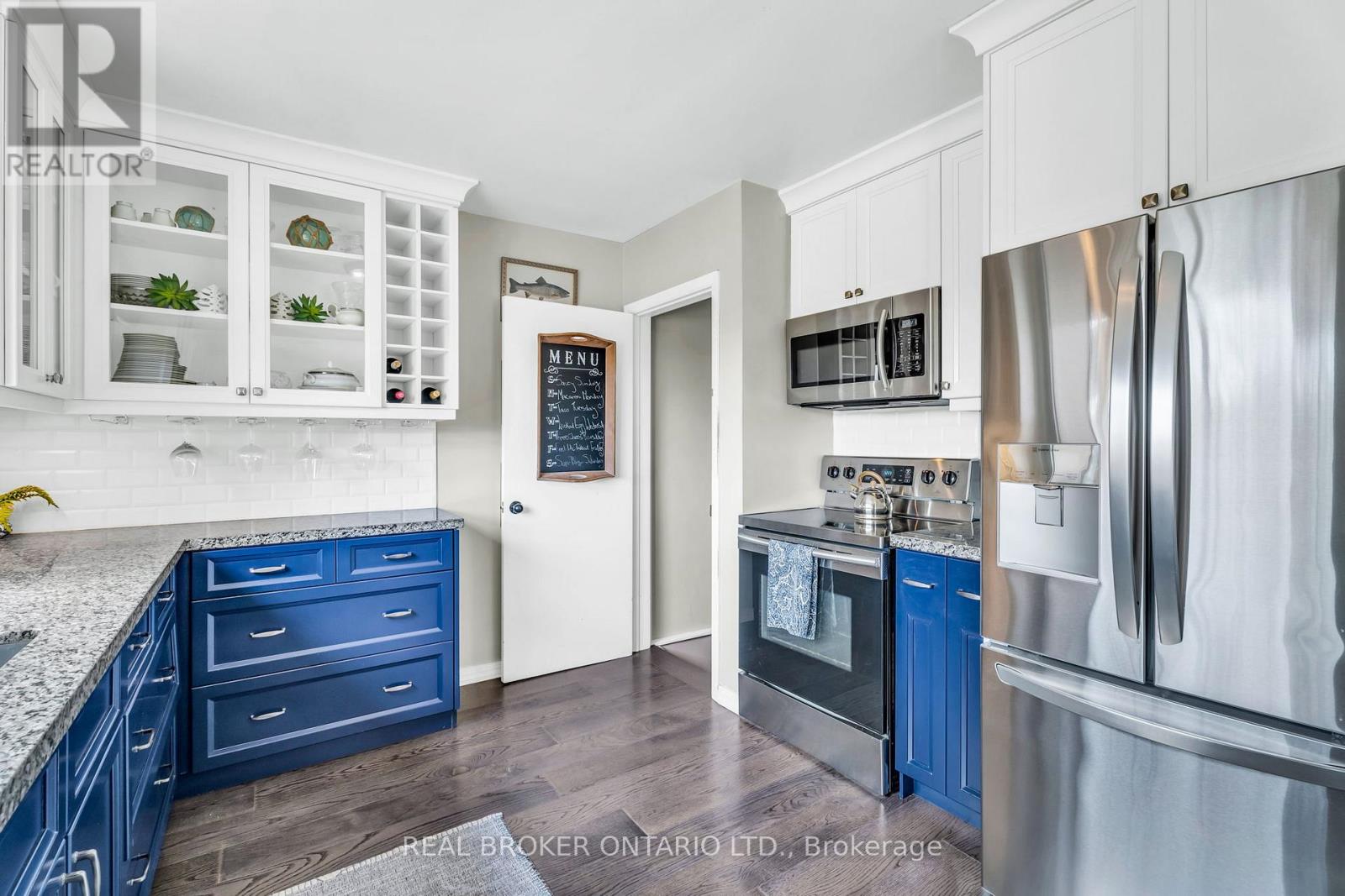 Photo 30 of 1359 Mosley Street, Wasaga Beach ON