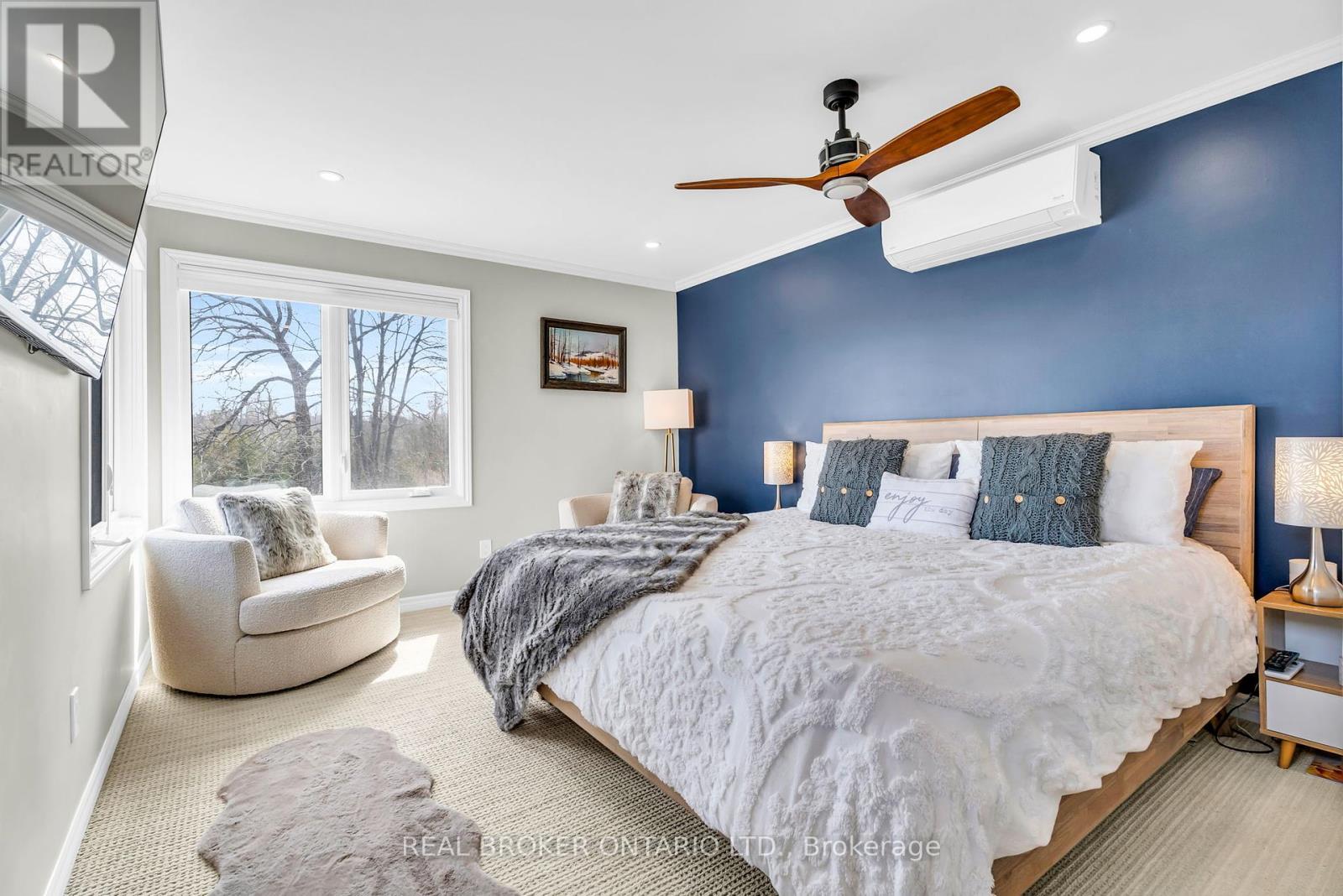 Photo 3 of 1359 Mosley Street, Wasaga Beach ON