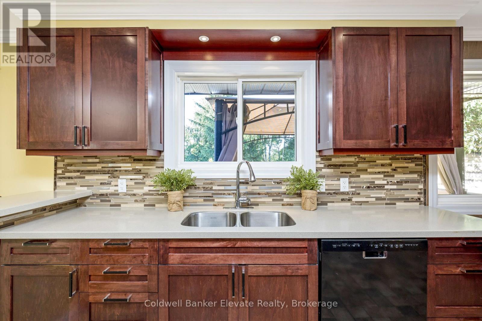 Photo 15 of 14360 Sixth Line, Halton Hills ON