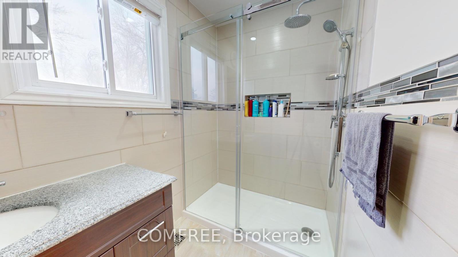 Photo 21 of 25 Seguin Street, Ottawa ON