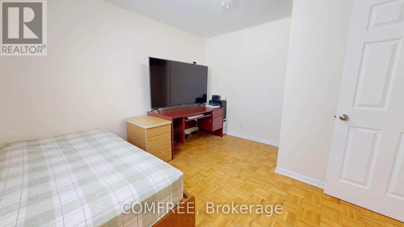 Photo 17 of 25 Seguin Street, Ottawa ON