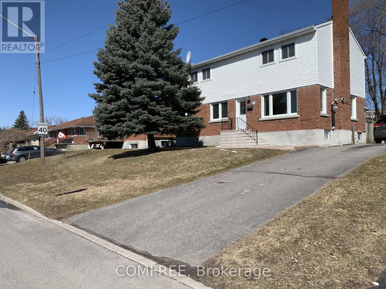 Photo 15 of 25 Seguin Street, Ottawa ON