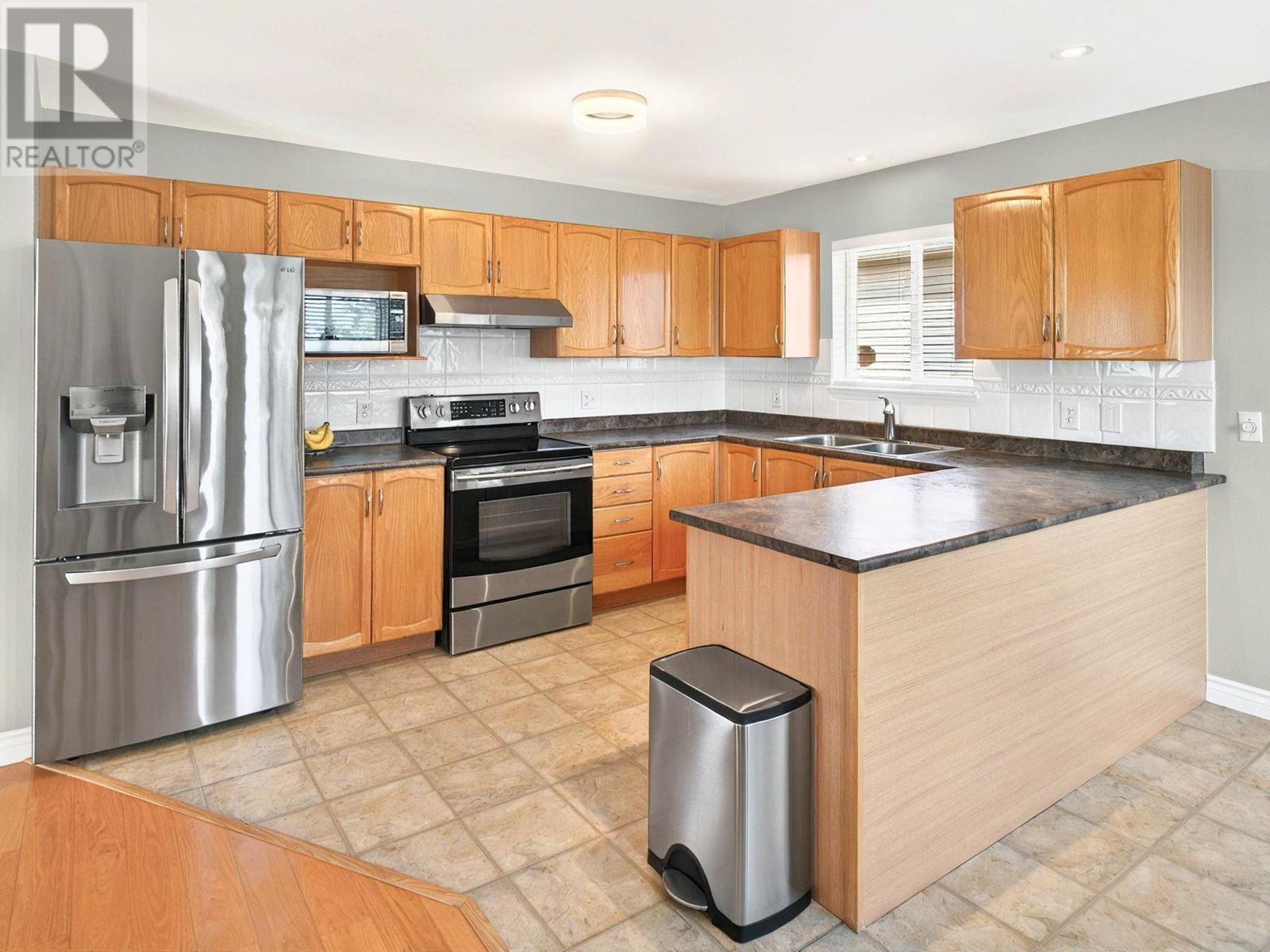  1150 Sunview Place, West Kelowna