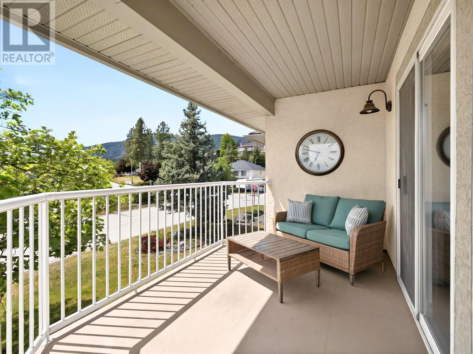  1150 Sunview Place, West Kelowna