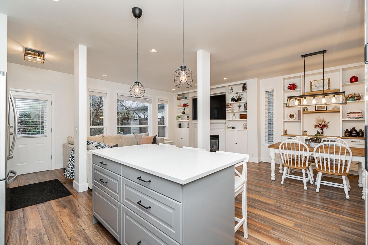 6733 193A STREET, Surrey real estate listing R3008351