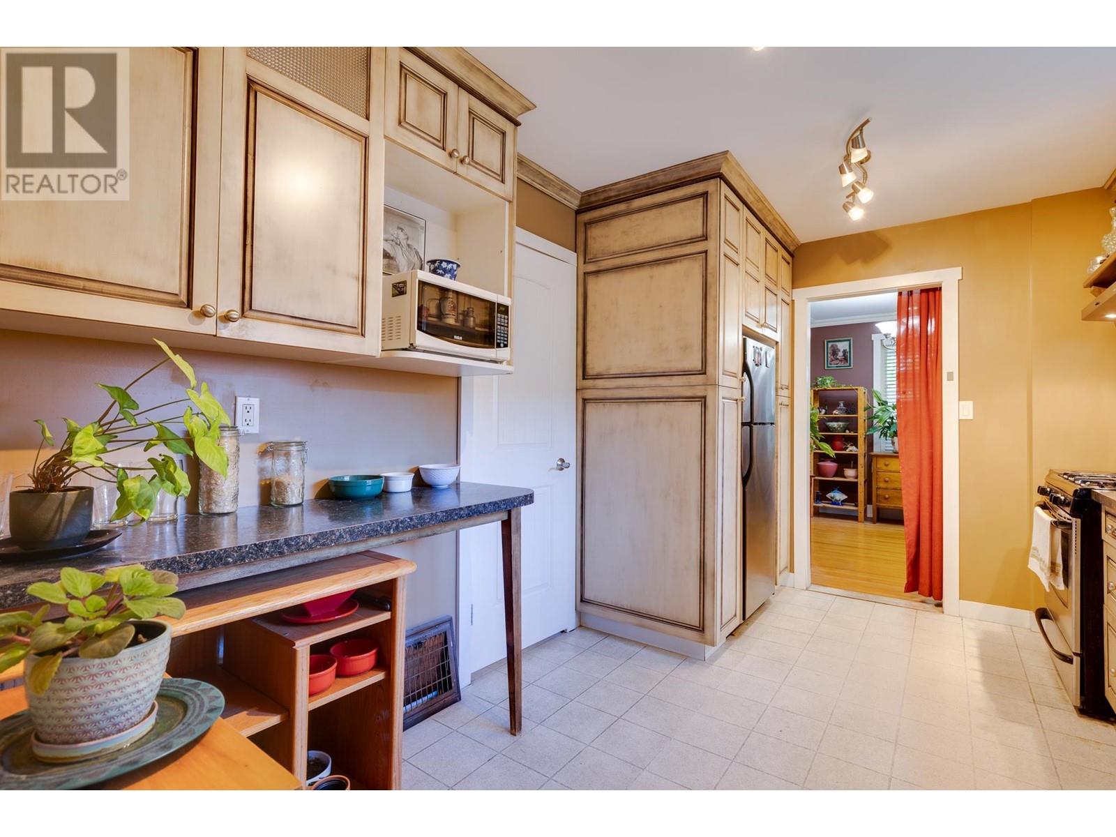 Photo 13 of 1684 5th Avenue, Prince George BC