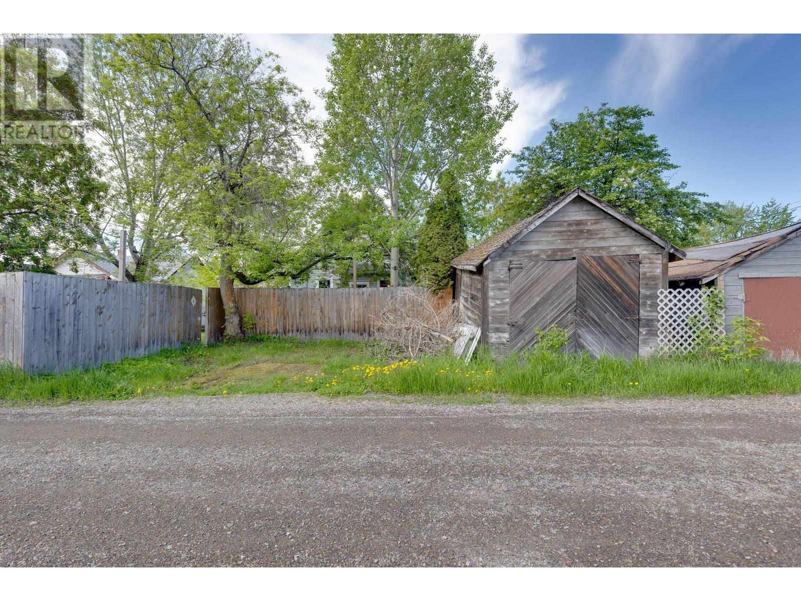 Photo 30 of 1684 5th Avenue, Prince George BC