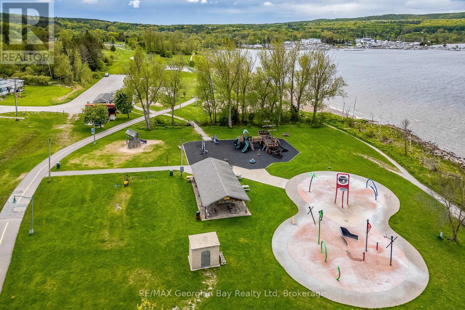 Photo 12 of 63 Nettleton Drive, Penetanguishene ON