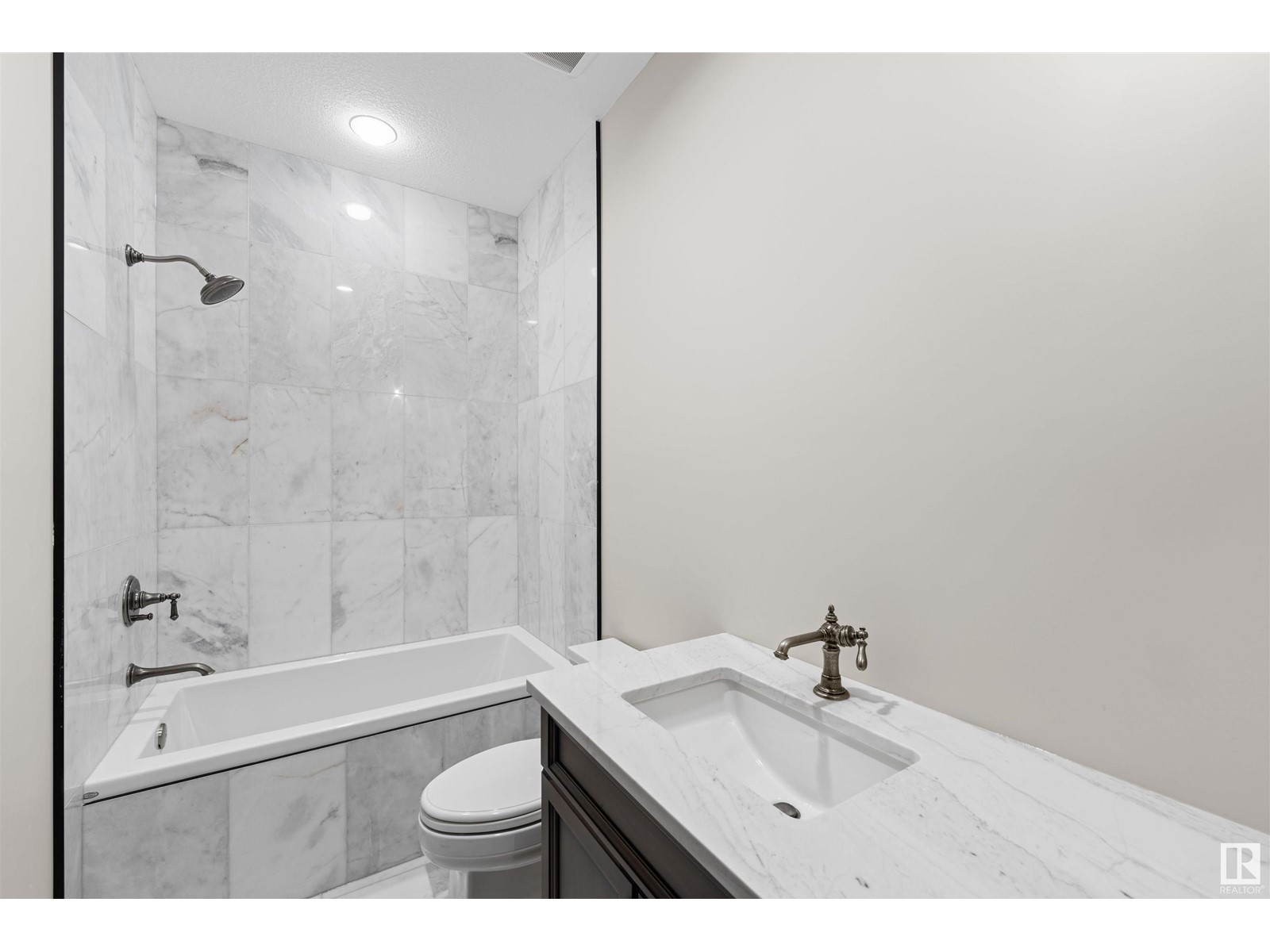 #205 25122 STURGEON RD, Rural Sturgeon County