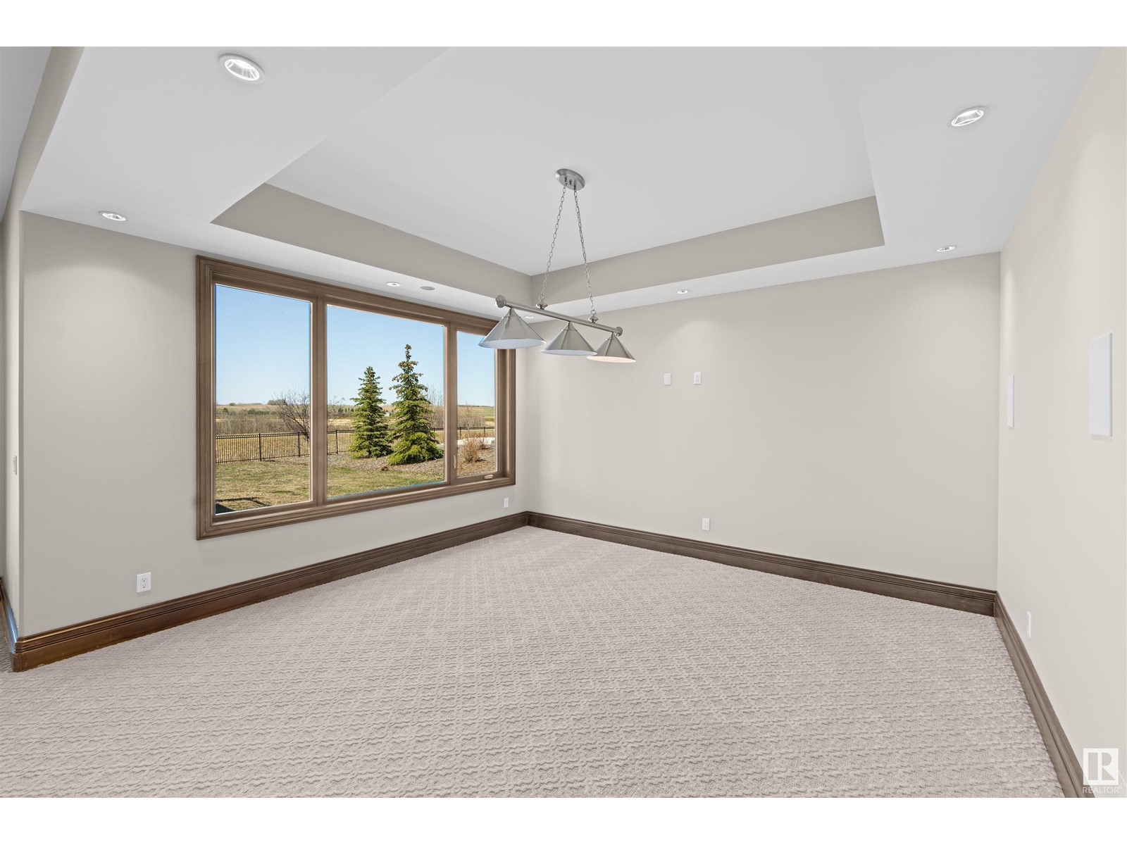 #205 25122 STURGEON RD, Rural Sturgeon County