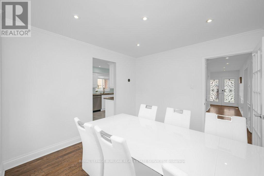 Photo 9 of 274 Honeyvale Road, Oakville ON