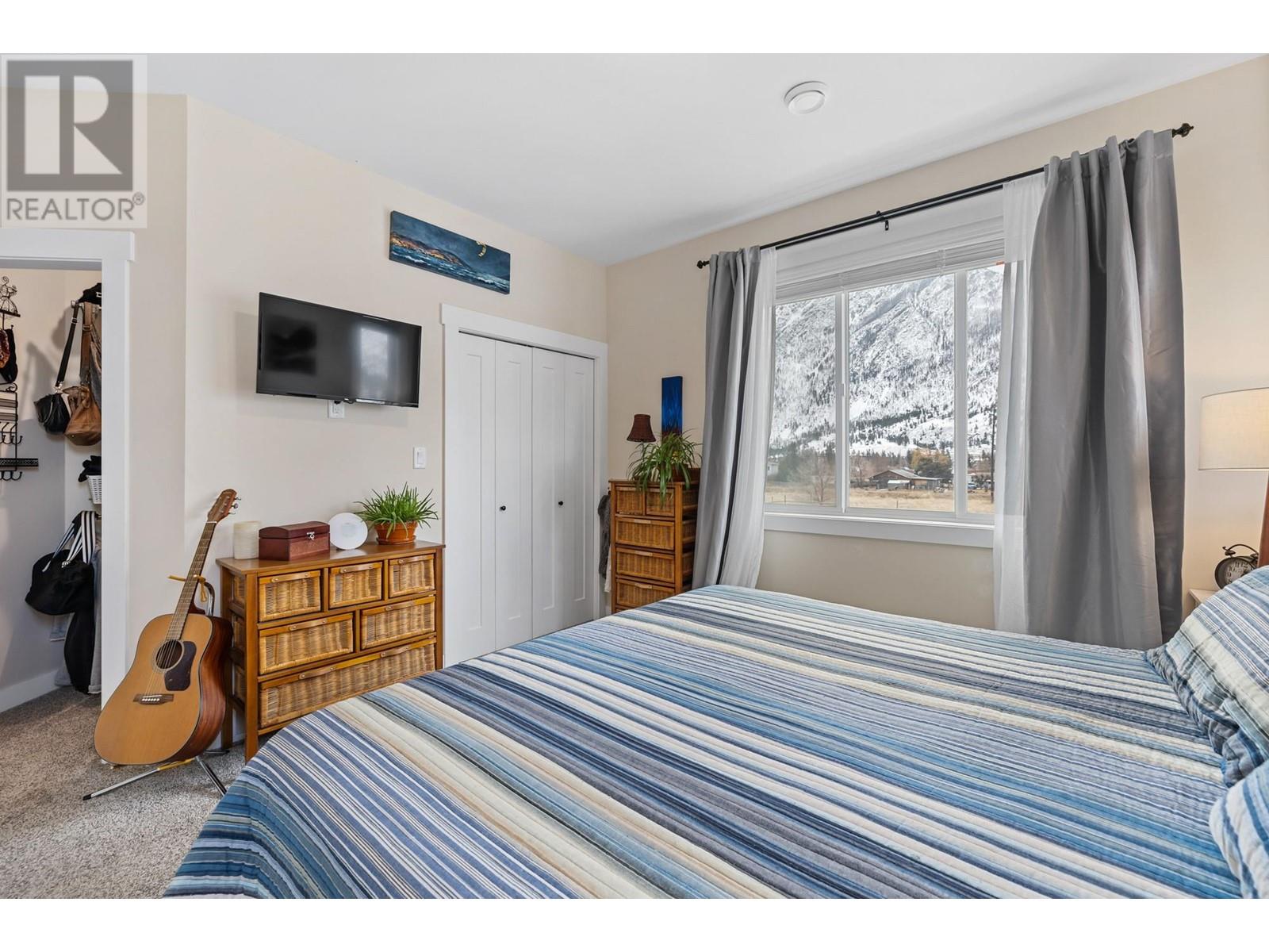 Photo 16 of 101 7th Avenue, Keremeos BC