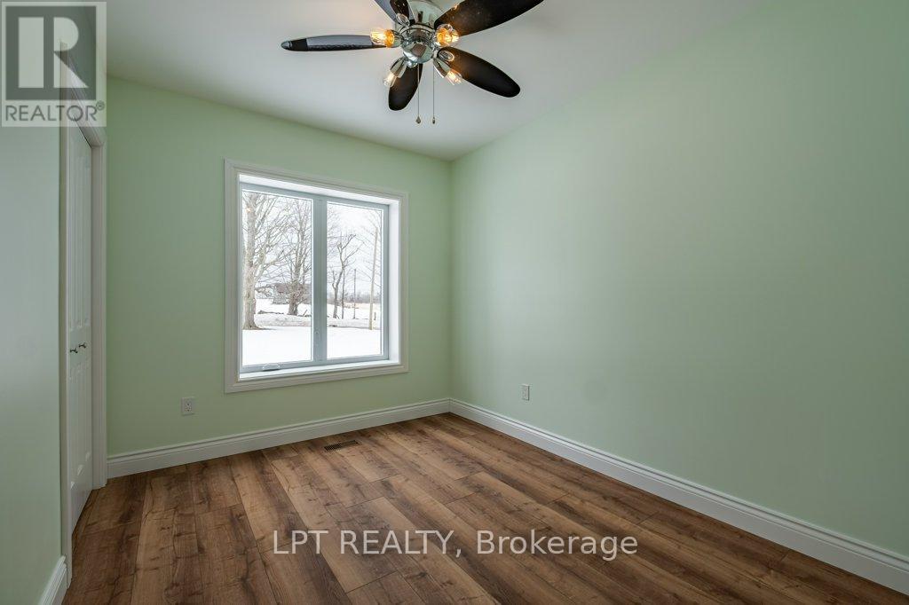 Photo 18 of 272 9th Concession Road, Rideau Lakes ON