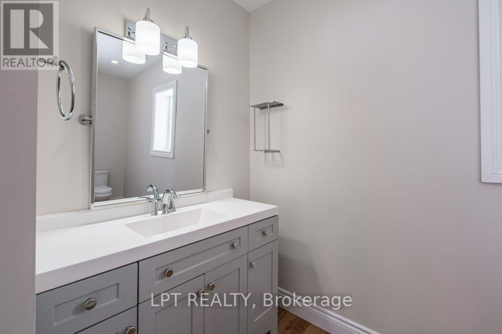 Photo 25 of 272 9th Concession Road, Rideau Lakes ON
