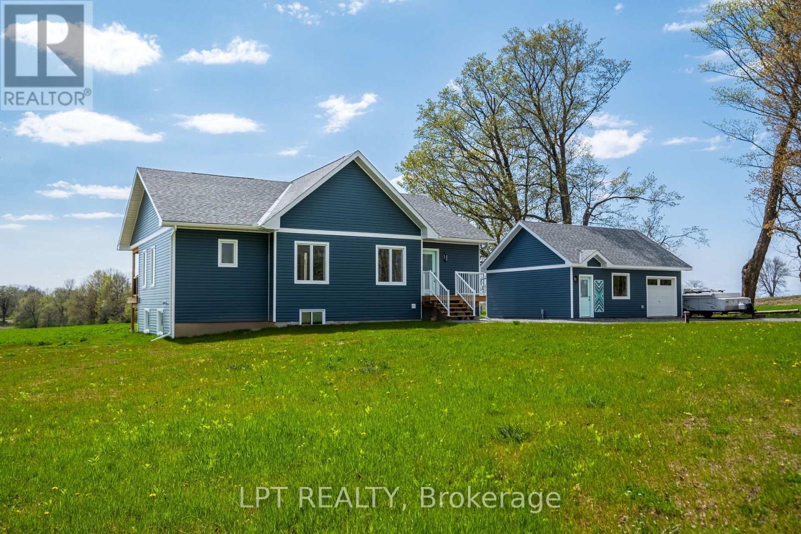 Photo 3 of 272 9th Concession Road, Rideau Lakes ON