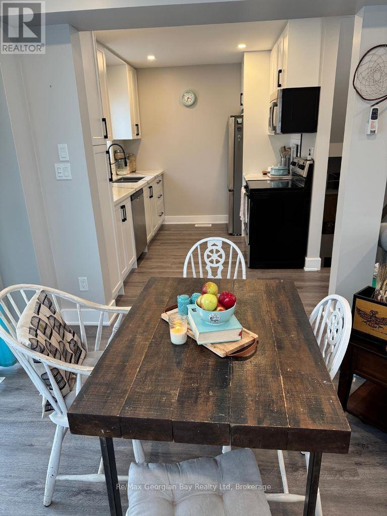 Photo 12 of 334 Rose Crescent, Midland ON