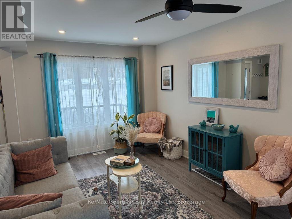 Photo 17 of 334 Rose Crescent, Midland ON