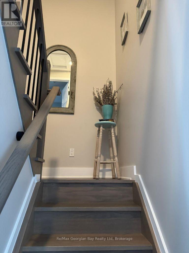 Photo 24 of 334 Rose Crescent, Midland ON