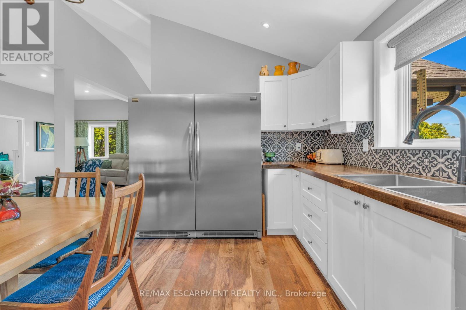 Photo 10 of 6724 Elcho Road, West Lincoln ON
