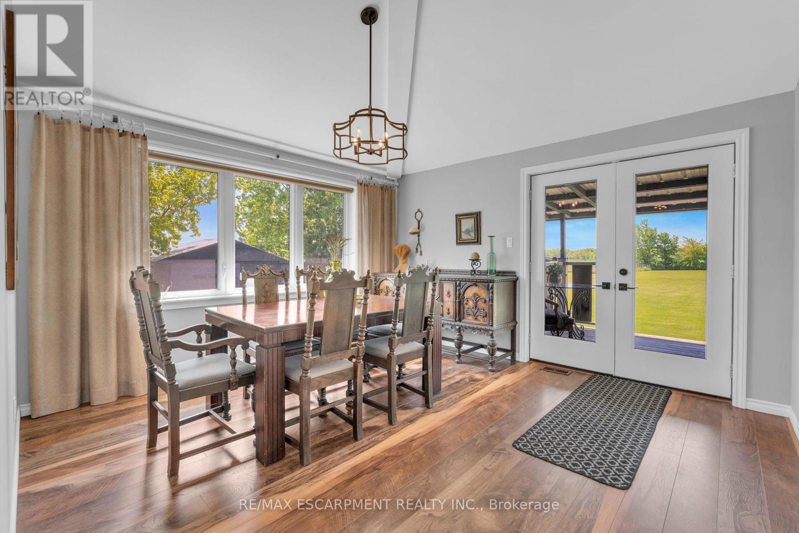 Photo 13 of 6724 Elcho Road, West Lincoln ON