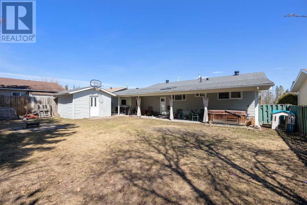 129 Rosslyn Street, Fort McMurray, Alberta
