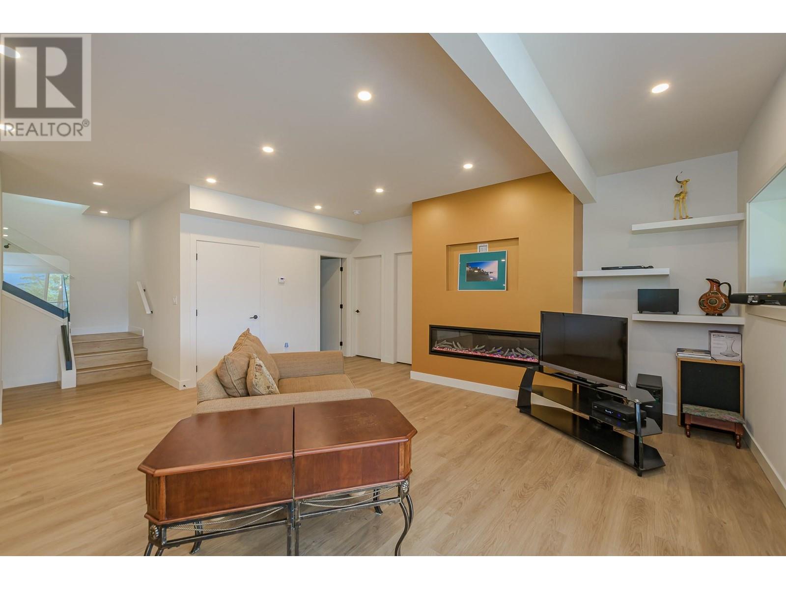 7750 Golf Course Road - 40