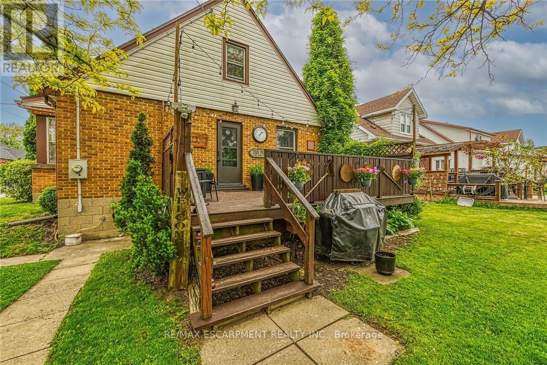 Photo 48 of 14 Sherring Street N, Haldimand ON