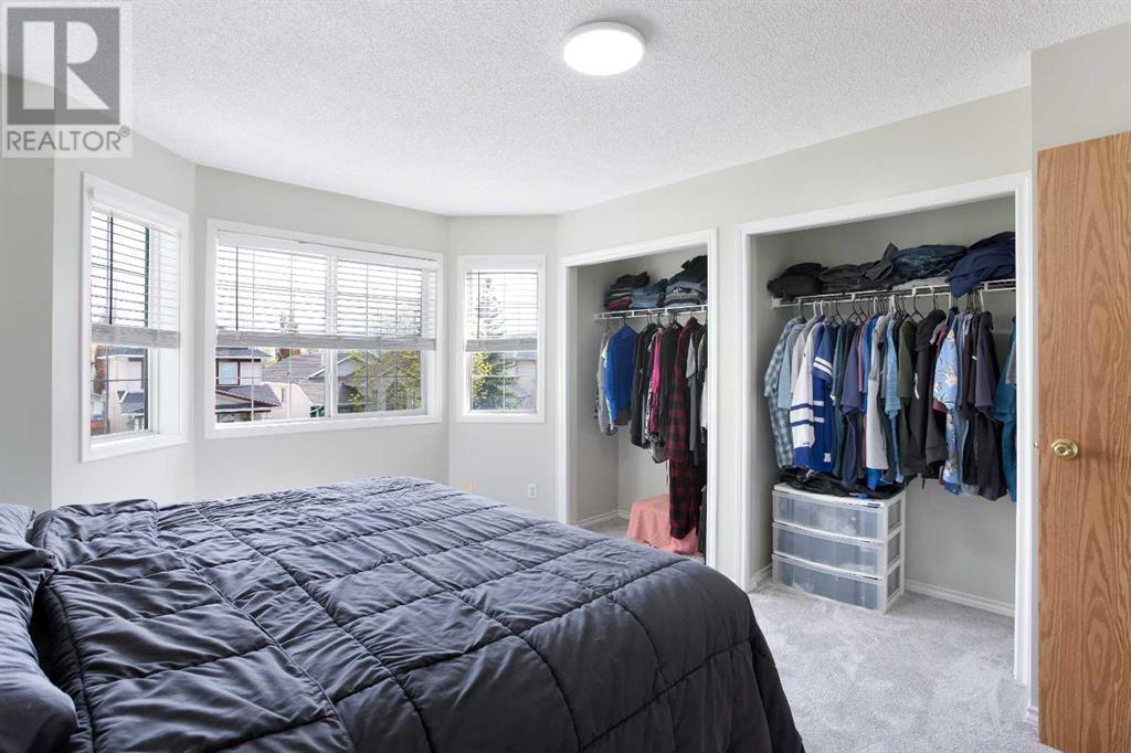 Single Family House for Sale in  Mt Aberdeen Circle SE McKenzie Lake Calgary 