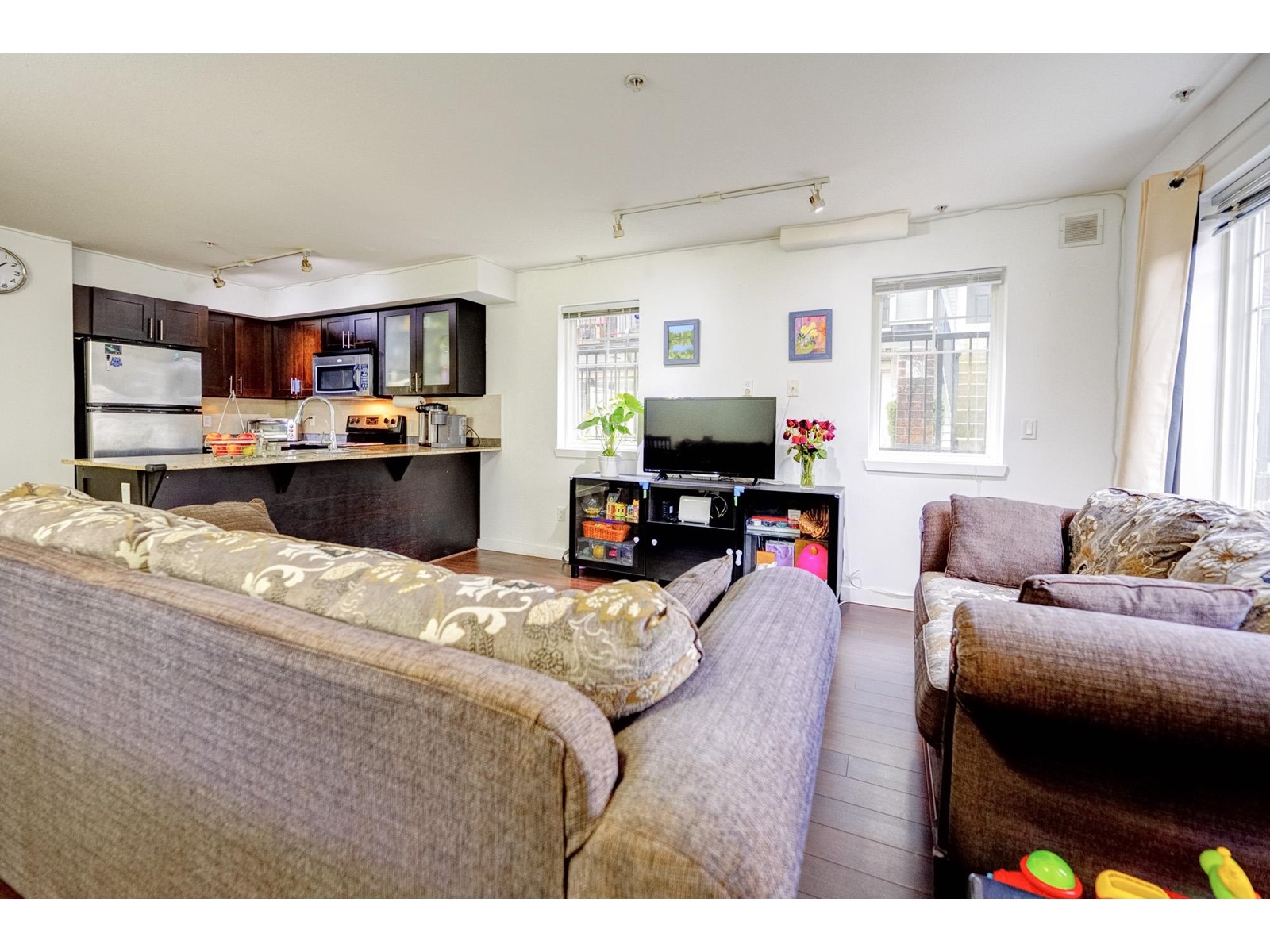 Photo 8 of 124 13958 108 Avenue, Surrey BC