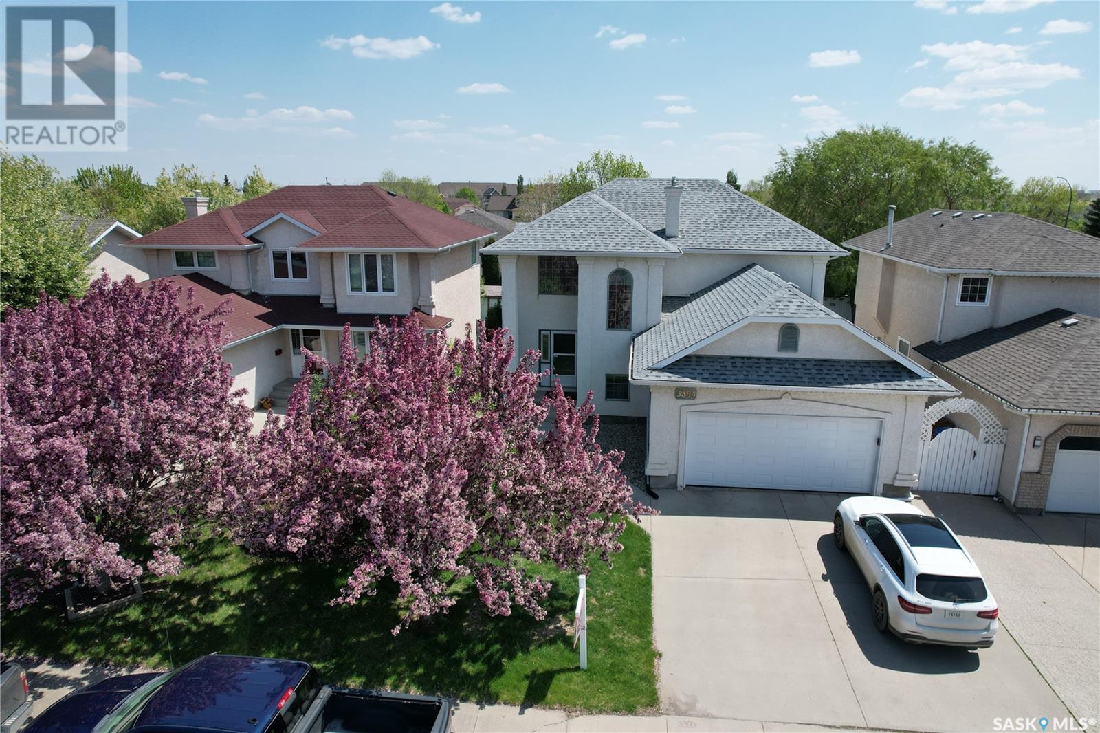 Single Family House 2 Level for Sale in  Deiter BAY Regina 
