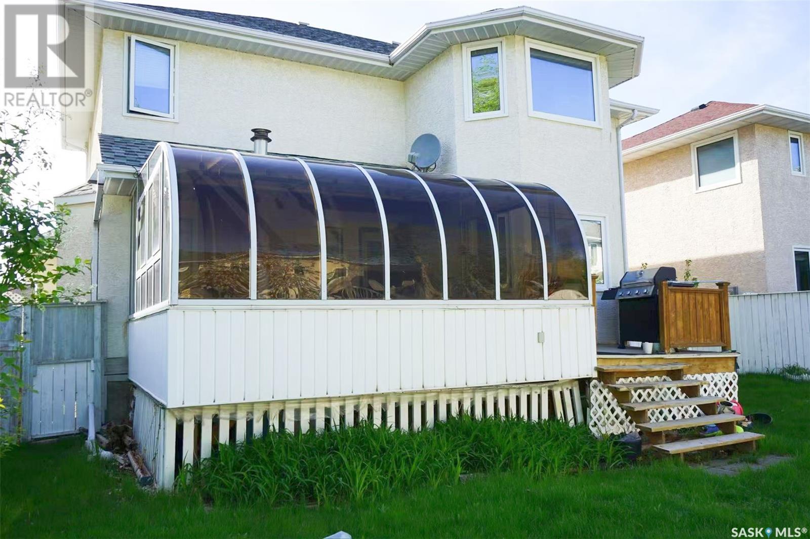 Single Family House 2 Level for Sale in  Deiter BAY Regina 