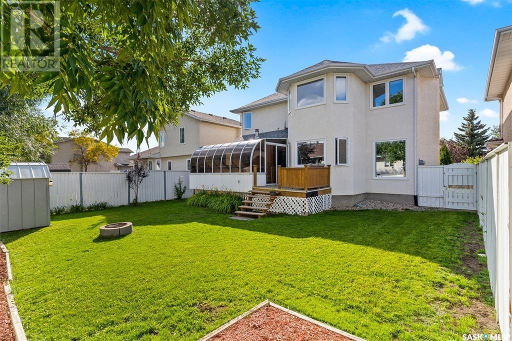 Single Family House 2 Level for Sale in  Deiter BAY Regina 
