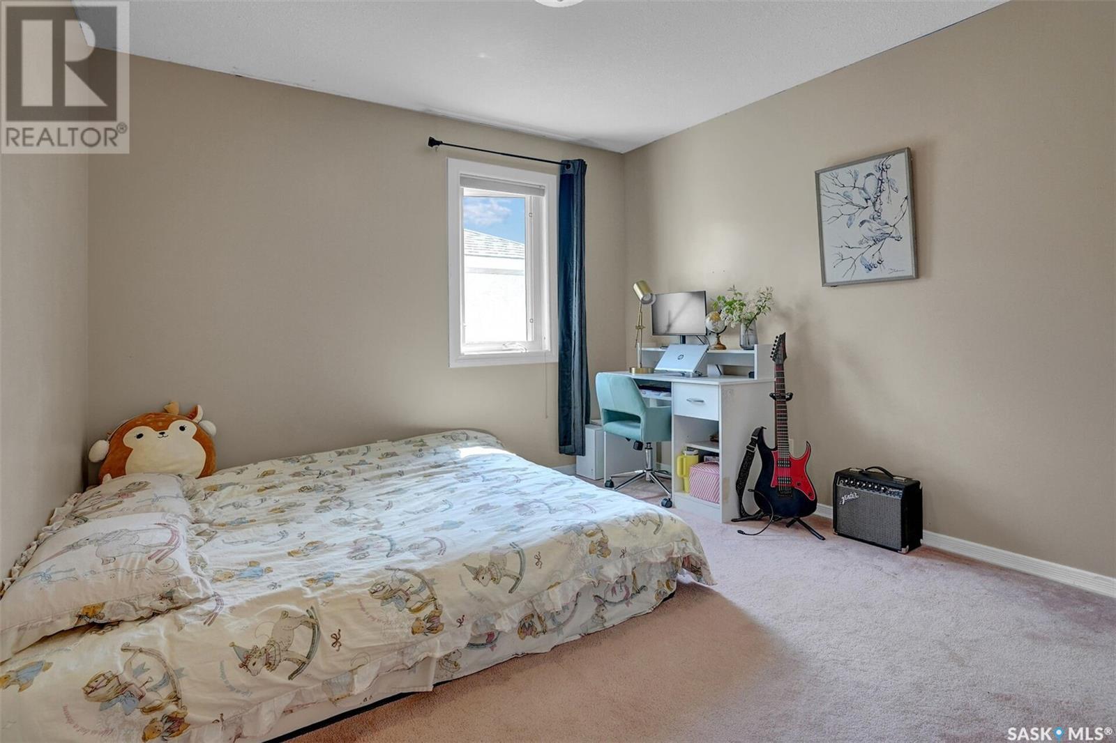 Single Family House 2 Level for Sale in  Deiter BAY Regina 