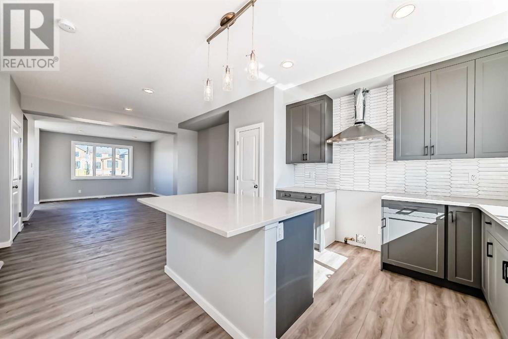 Single Family House for Sale in  Bartlett Way SE Rangeview Calgary 