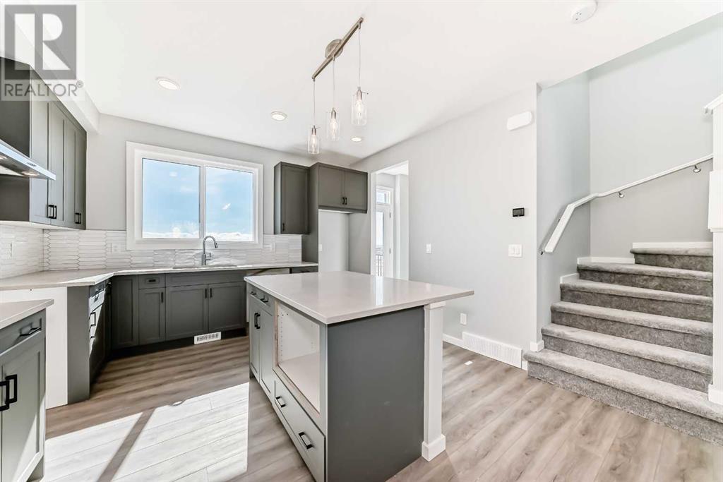 Single Family House for Sale in  Bartlett Way SE Rangeview Calgary 